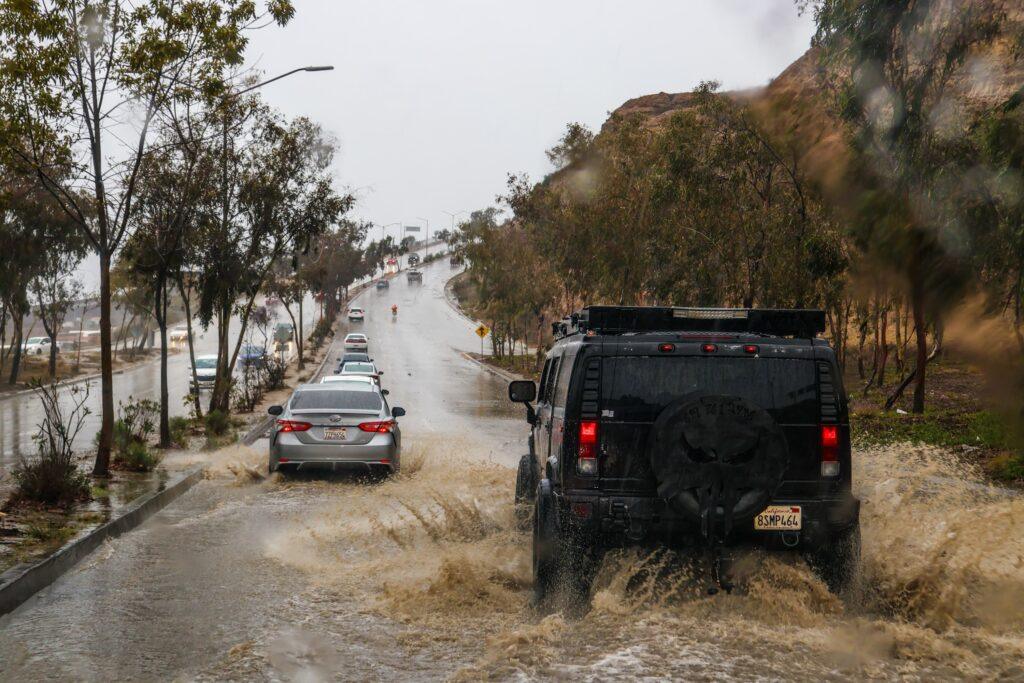 EXTREMAR PRECAUCIÓN ANTE PRECIPITACIONES EN TKT EN CASO DE SER NECESARIO ABRIRÁN ALBERGUES