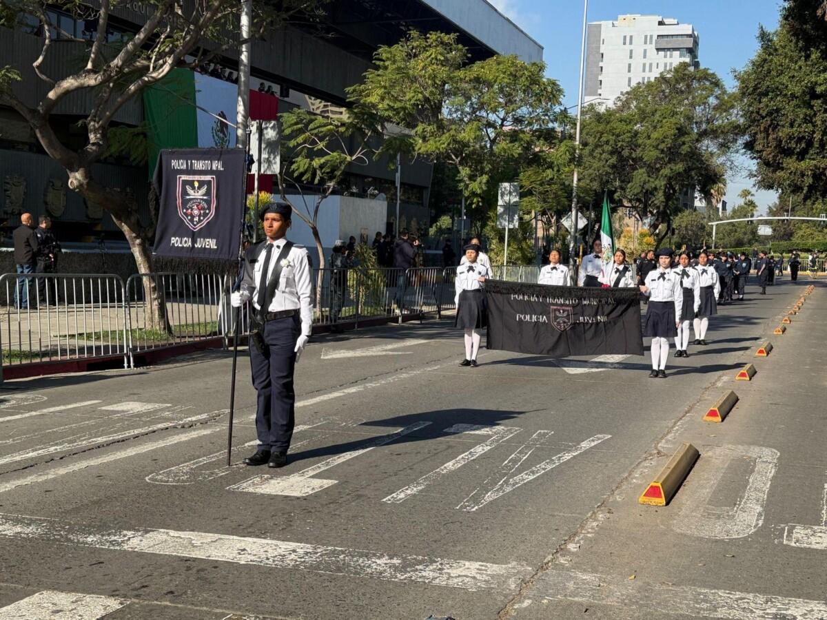 Preside Ismael Burgueño acto cívico y desfile por el 115 Aniversario de la Revolución Mexicana