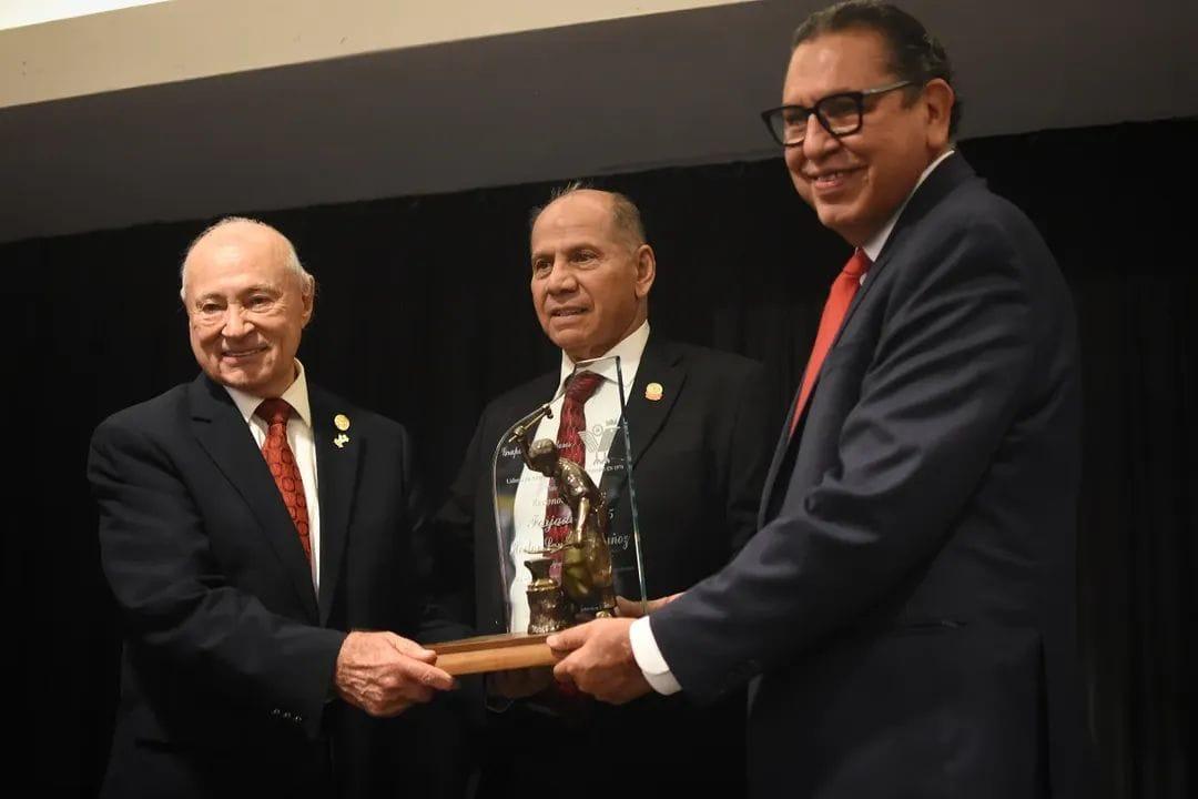 Es Héctor Santillán el Forjador del Año 2025