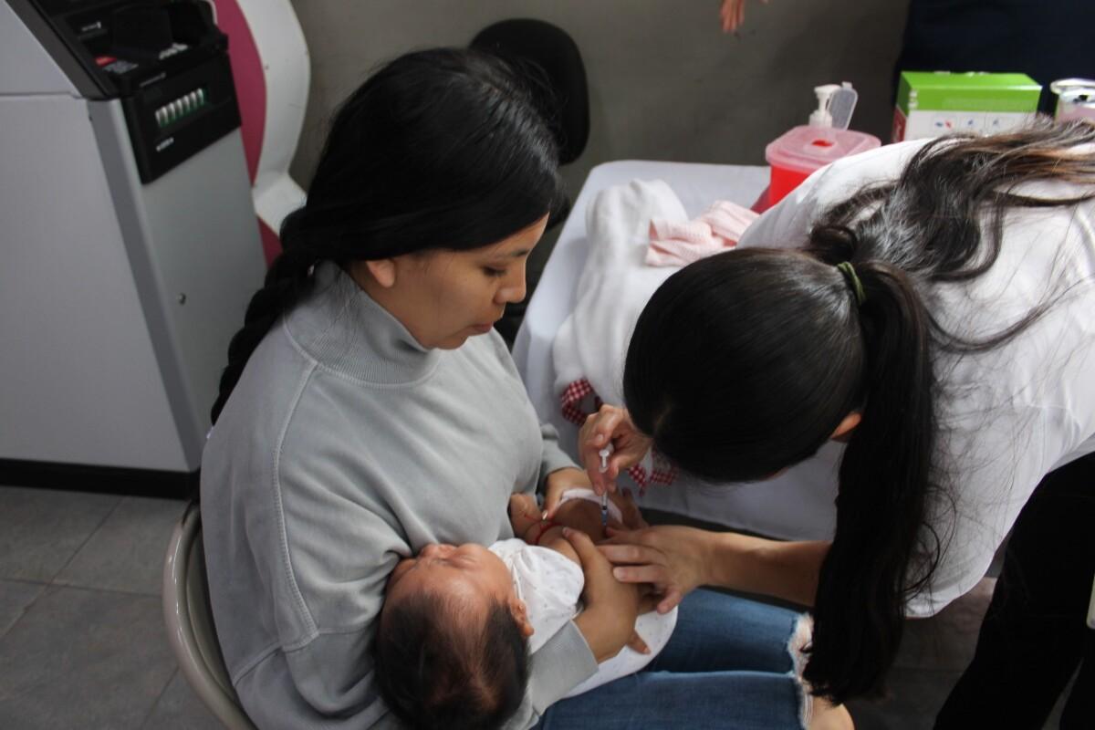 ABREN MÓDULOS DE VACUNACIÓN INVERNAL EN TIJUANA