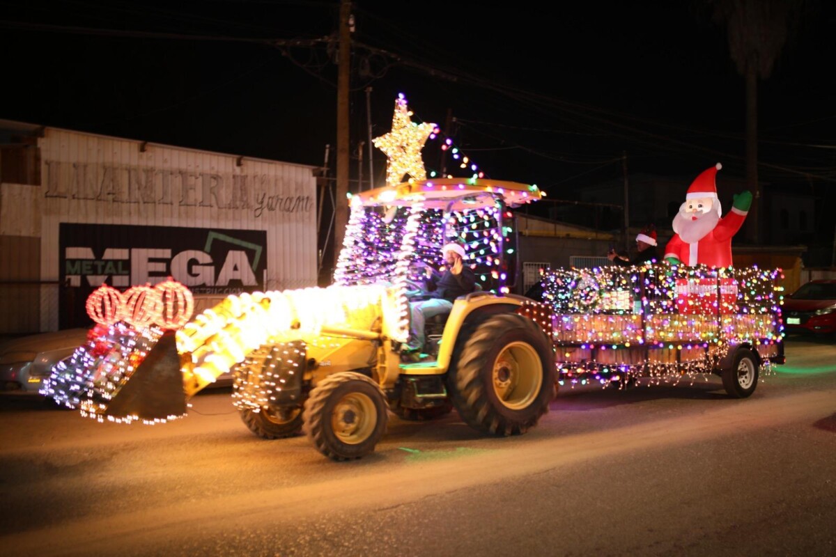 Desfile navideño reúne al Valle en un mismo recorrido: Marco Estudillo Bernal