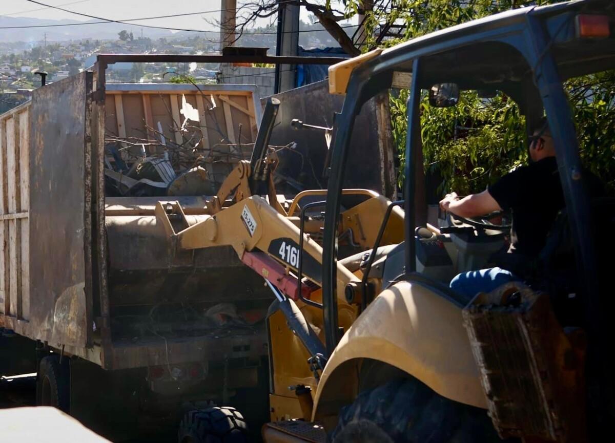 Fortalece Gobierno Municipal acciones del programa ‘Tijuana: Ciudad Limpia’ en colonias Mineral de Santa Fe, Campos y Anexa Sánchez Taboada