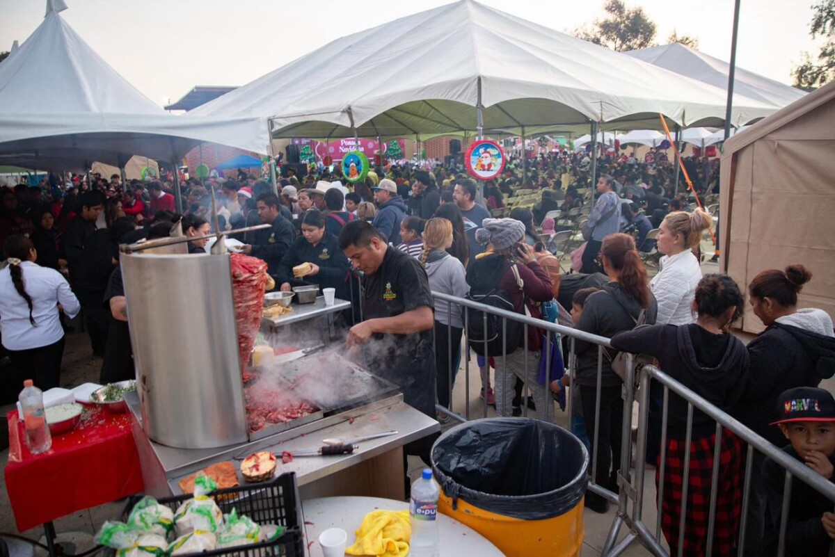 Rocío Adame Muñoz lleva la Navidad a Primo Tapia con la primera Mega Posada Comunitaria