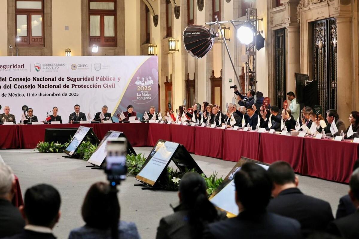 Reunión en Palacio Nacional para fortaler la estrategia de seguridad y combate a la extorsión en Sonora