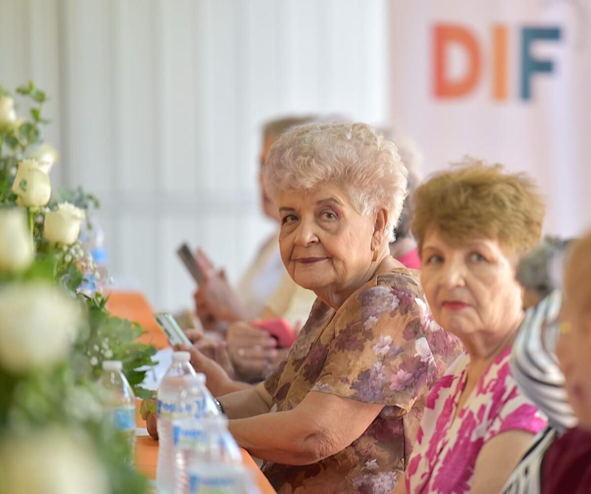Apoyó Gobierno Municipal a 96 adultos mayores en Casa de los Abuelos durante 2025