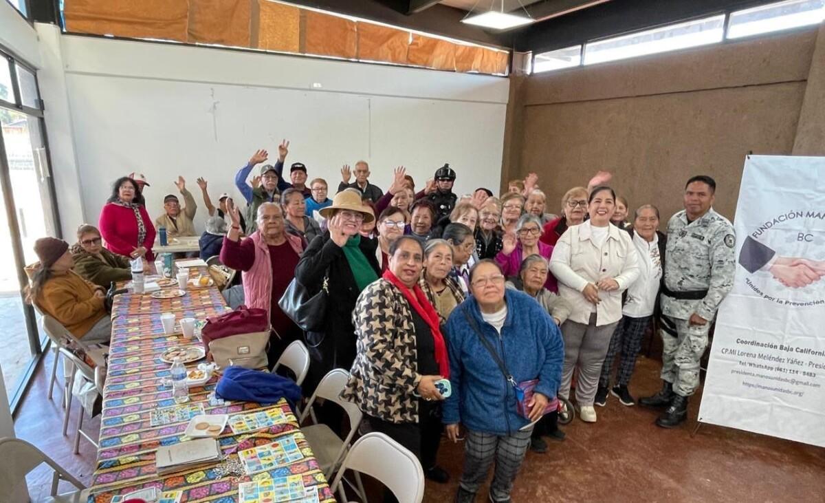 “Guardia Nacional, concientiza a abuelitos de BC, sobre la prevención de la extorsión telefónica y mensajerías de las aplicaciones digitales.”