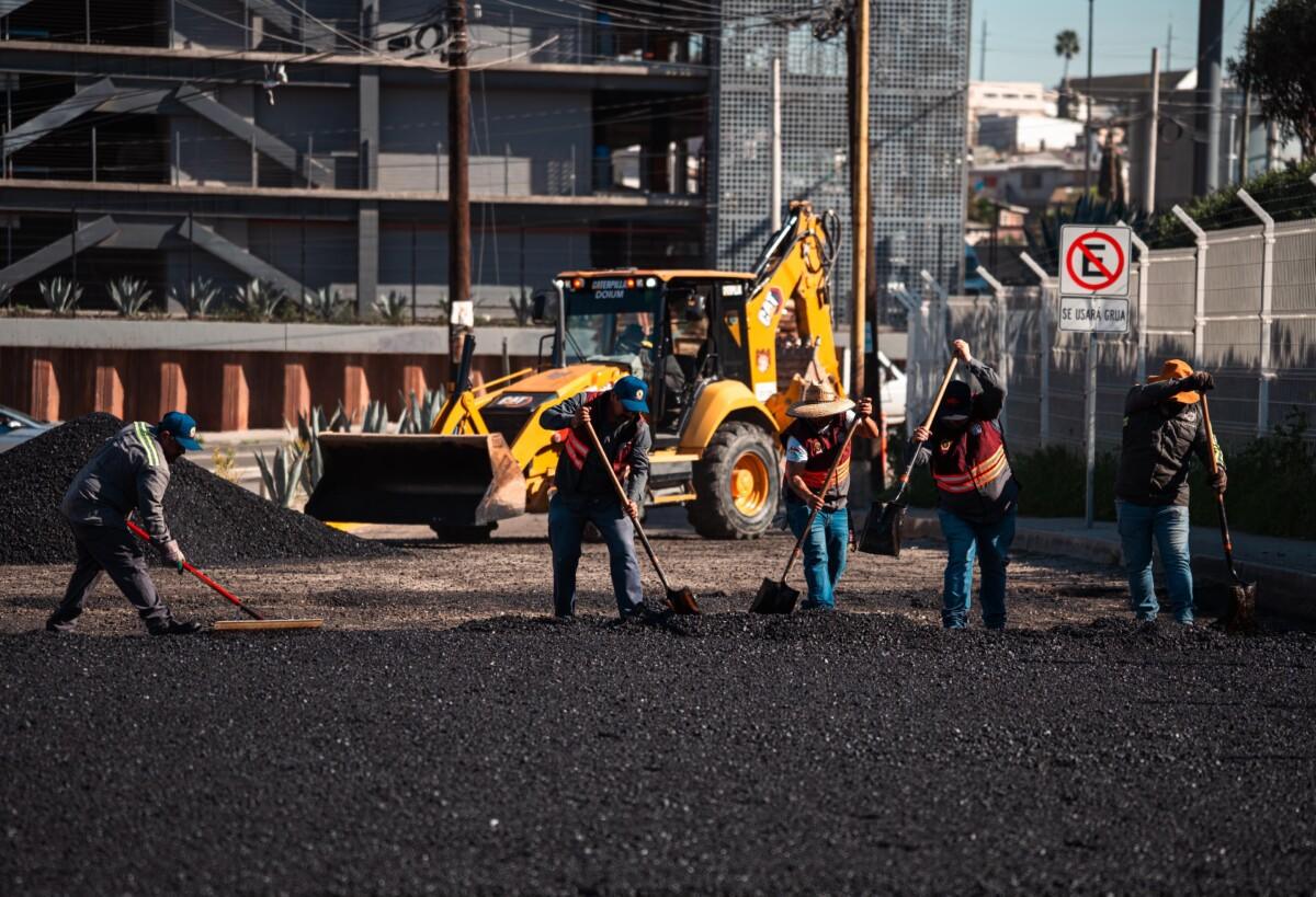 Inicia Gobierno Municipal de Tijuana jornadas de bacheo en delegaciones municipales