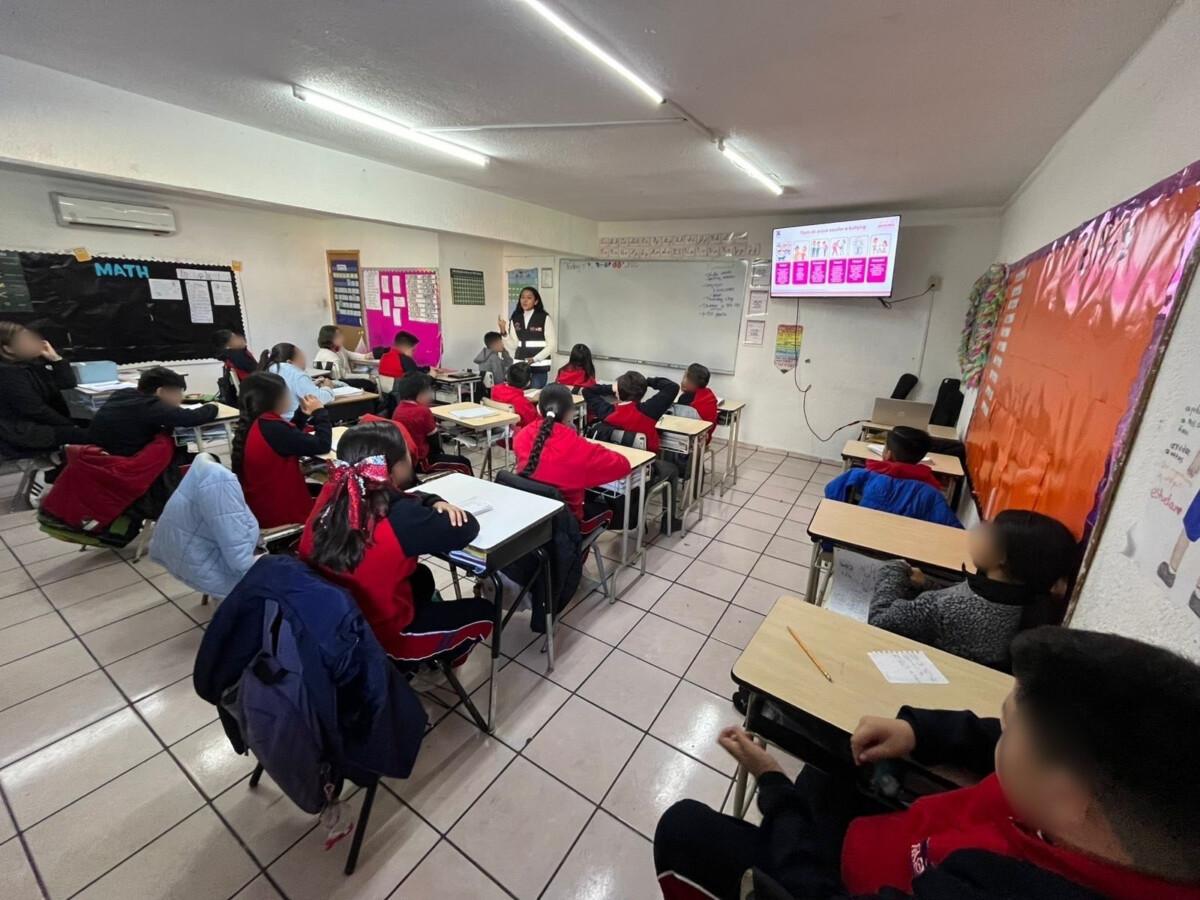 Orienta Secretaría de Seguridad sobre consumo digital seguro a estudiantes de Nogales