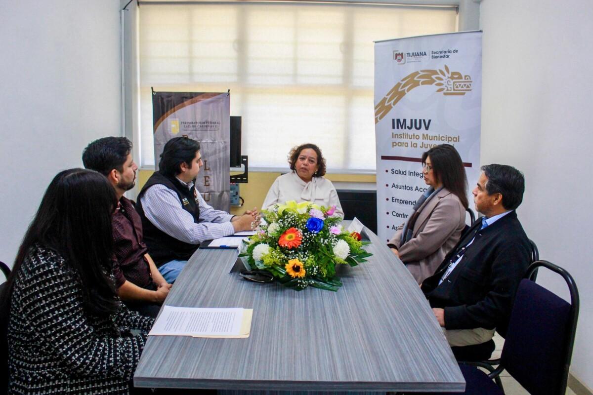 Firma Gobierno Municipal de Tijuana convenio de colaboración con la Preparatoria Federal Lázaro Cárdenas II para fortalecer el desarrollo integral de las juventudes