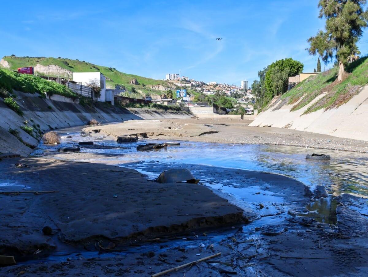 Da Gobierno Municipal de Tijuana mantenimiento permanente a los 32 tanques desarenadores de la ciudad