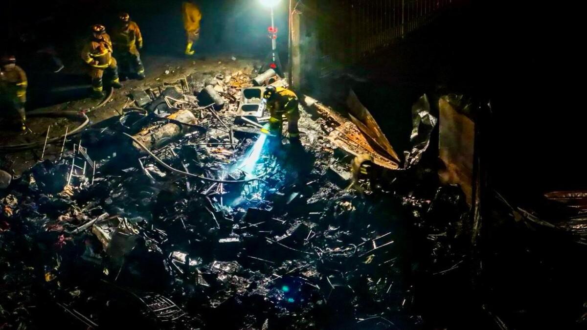 Atiende Ismael Burgueño a familias afectadas por incendio en Rancho Las Flores