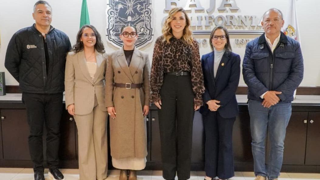 MIENTRAS LA POBLACIÓN EXIGE SU RENUNCIA MARINA DEL PILAR ANUNCIA ENROQUES EN EL GOBIERNO ESTATAL, QUEDAN, LOS MISMOS EN OTRA DEPENDENCIA, LA INEPTITUD SE PREMIA