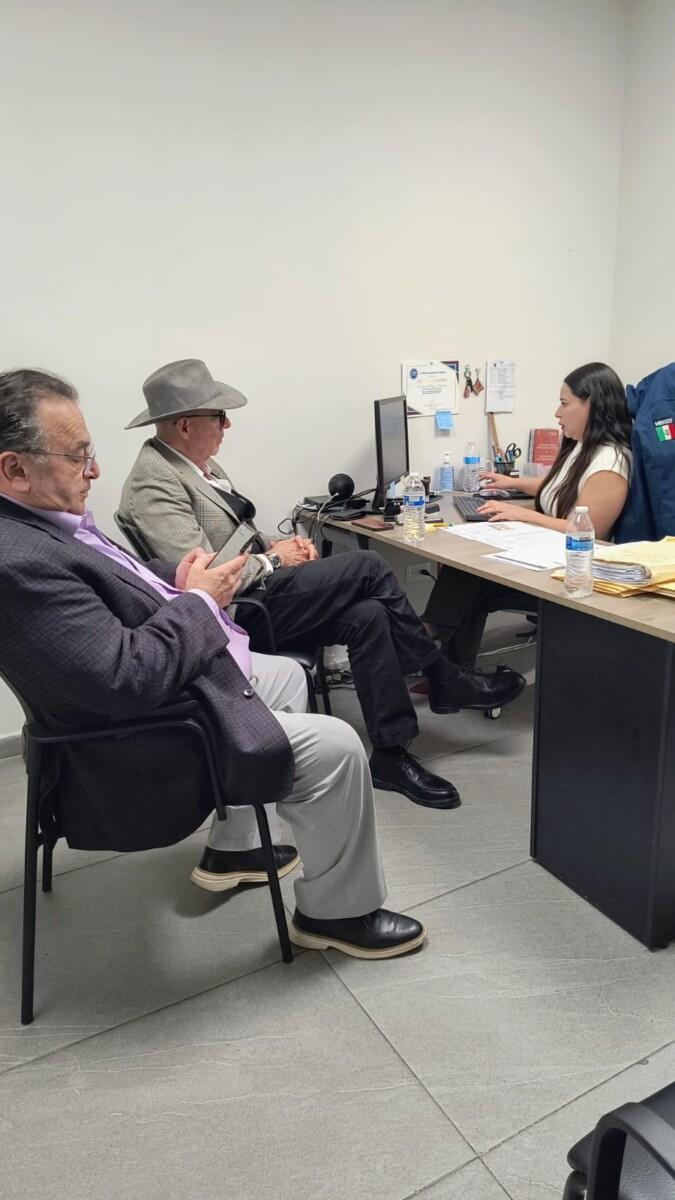 AGREDEN POLICIAS MUNICIPALES A VICEPRESIDENTE DE CANACO TIJUANA