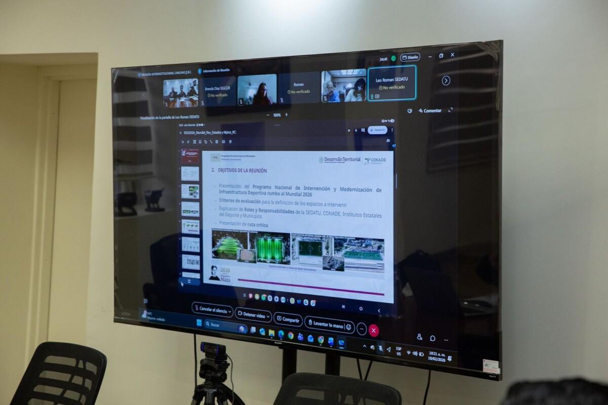 Rocío Adame fortalece coordinación interinstitucional para modernizar espacios deportivos en Rosarito.