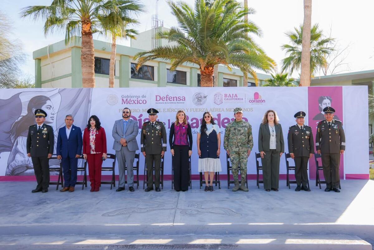 RECONOCE GOBERNADORA VALOR Y COMPROMISO DE LAS FUERZAS ARMADAS AL CONMEMORARSE EL DÍA DE LA BANDERA DE MÉXICO