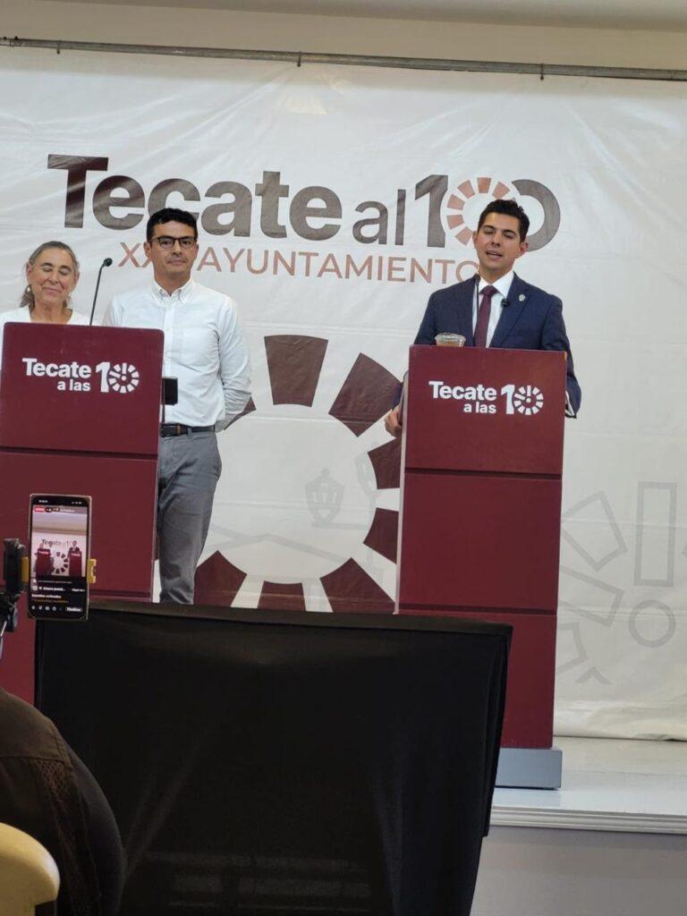 CUCHICHEO POLÍTICO
