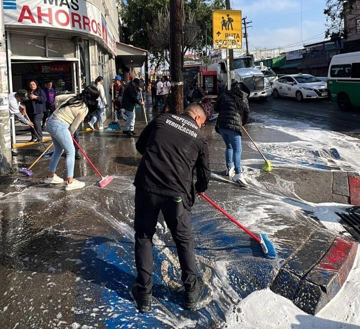 REALIZA GOBIERNO MUNICIPAL DE TIJUANA JORNADA DE LIMPIEZA EN ZONA CENTRO
