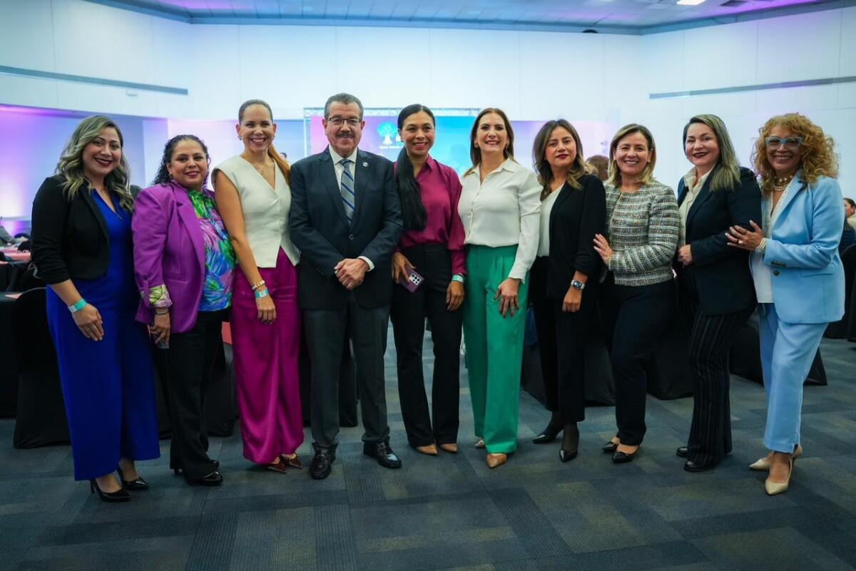 IMPULSA INDEX ZONA COSTA BC EL LIDERAZGO FEMENINO A TRAVÉS DEL FORO MUJER IMMEX 2026