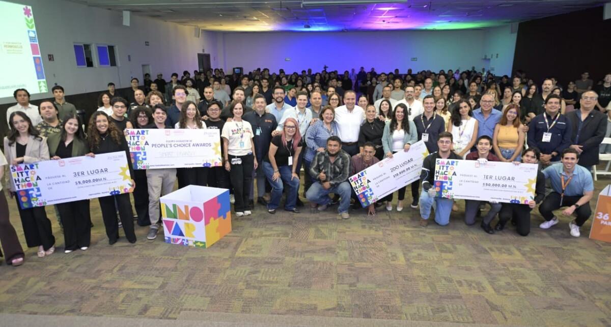 Suma esfuerzos y talento Toño Astiazarán para impulsar a jóvenes emprendedores en Smart City Hackaton