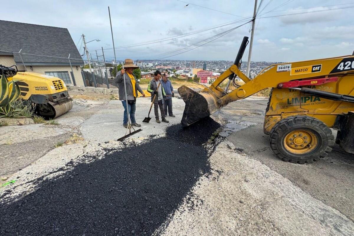 Beneficia Gobierno Municipal a más de 16 mil 600 tijuanenses con jornadas de bacheo en distintas delegaciones de la ciudad