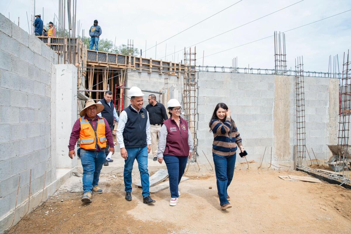 Rocío Adame supervisa avances de la construcción de la Delegación Primo Tapia