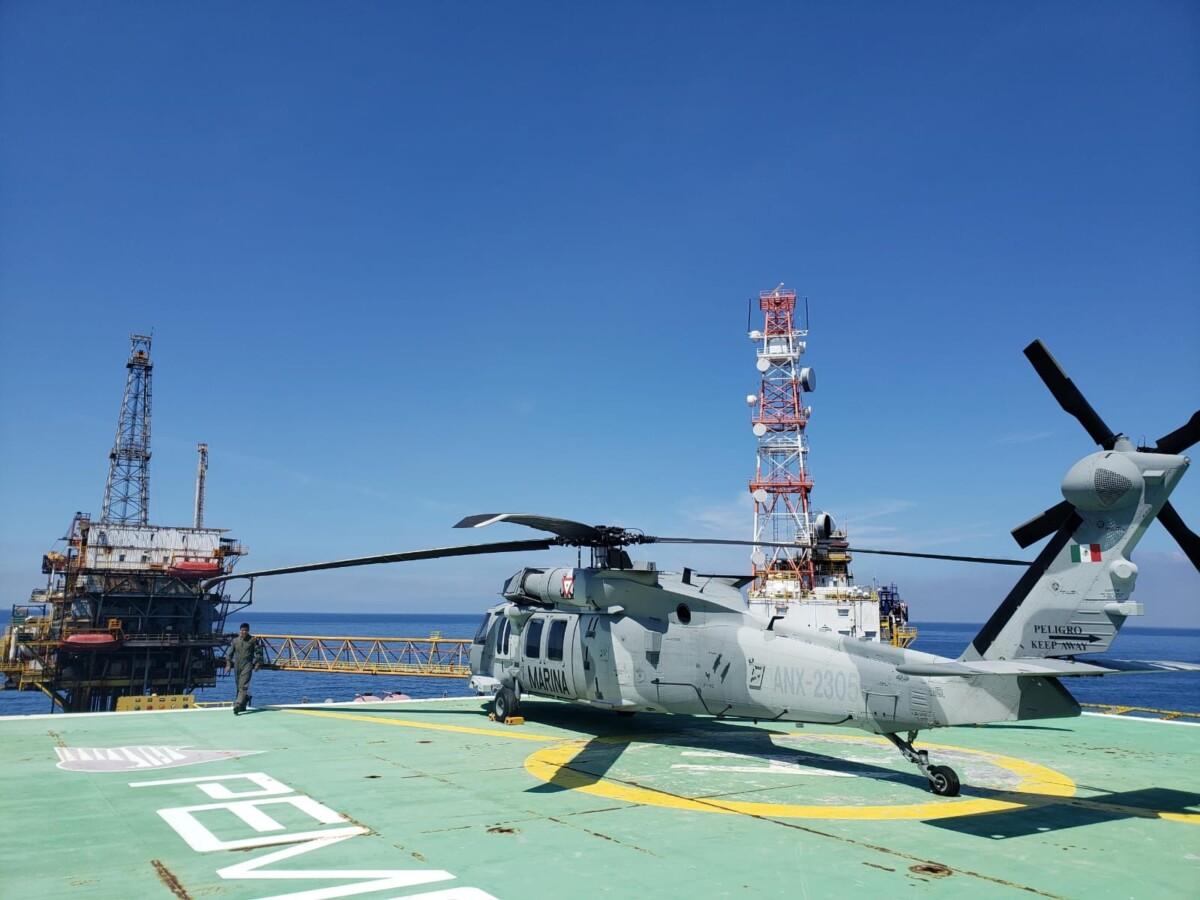 EN PLENA TEMPORADA VACACIONAL UN INFINITO DERRAME DE PÉTROLEO SOBRE EL GOLFO DE MÉXICO MANTIENE A LAS AUTORIDADES EN FRENETICA LIMPIEZA