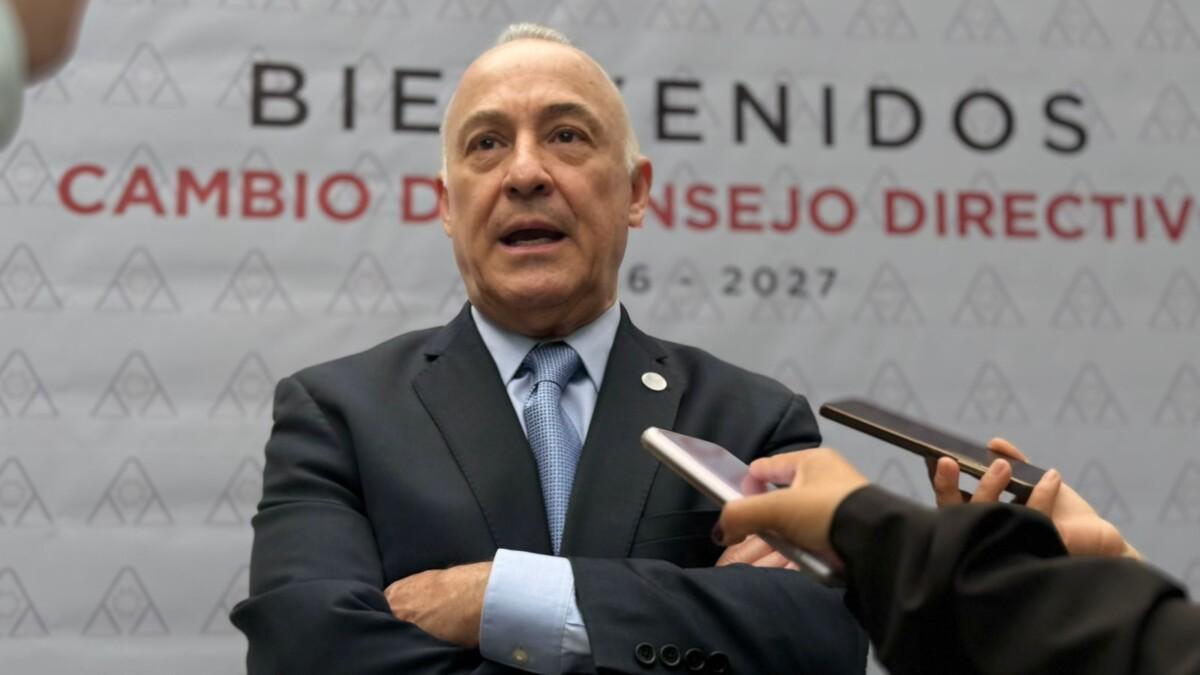 ADVIERTEN QUE SEMANA LABORAL DE 40 HORAS PROVOCARÍA INFORMALIDAD, DESEMPLEO E INFLACIÓN