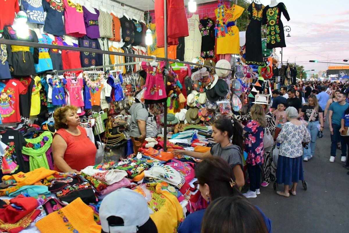Reiteran llamado a comerciantes a tramitar permisos para Fiestas del Pitic 2026