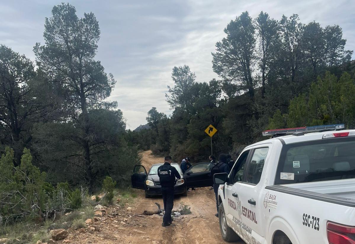 PROTEO 4-25 DE LA FESC RESCATA A TURISTAS CAMINOA LAGUNA HANSON