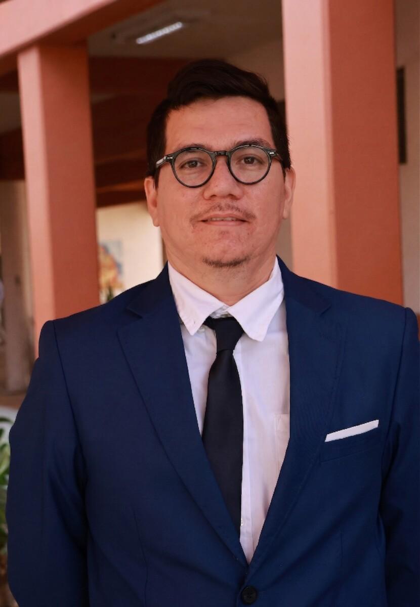 Daniel Rubal, primer doctor en Ciencias con Especialidad en Matemática Educativa de la Unison