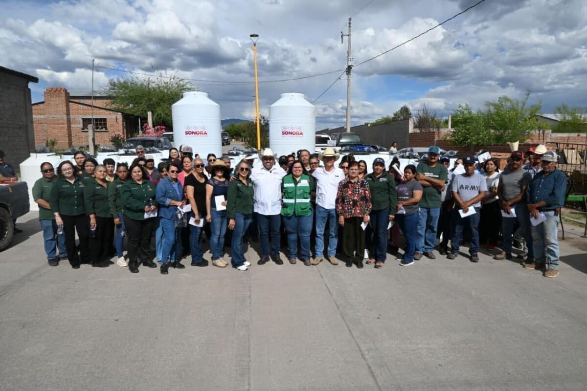GOBIERNO DE SONORA FORTALECE EL ACCESO AL AGUA EN BACOACHI CON ENTREGA DE TINACOS