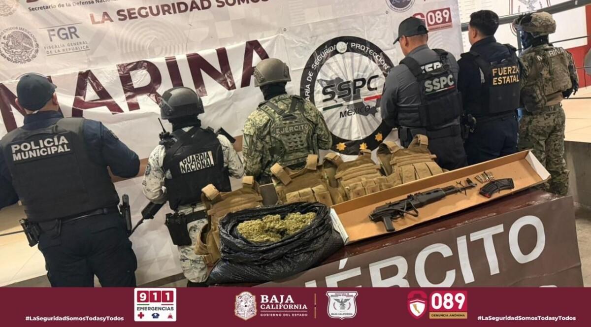 ASEGURAN ARMAS DE FUEGO EN LA COLONIA LOS VALLES DE TIJUANA, EN OTRO CASO HAY UN DETENIDO