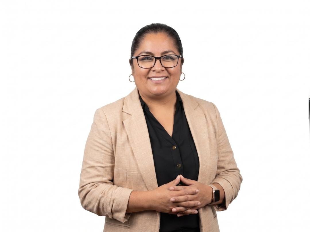 Abhril Aguirre busca la presidencia del Colegio de Arquitectos