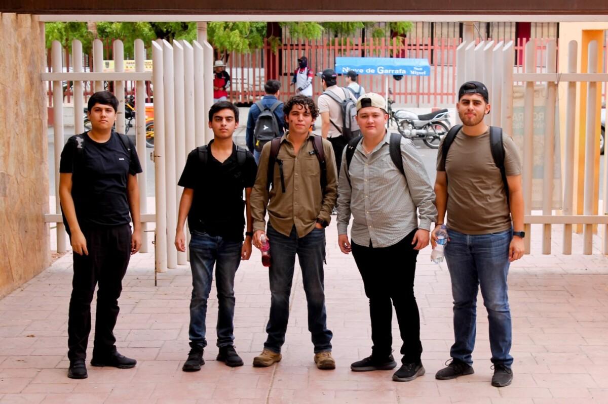 Acepta la UES a 292 aspirantes por ingreso directo con promedio de excelencia