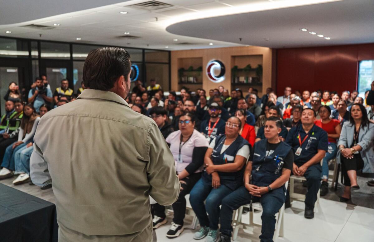 INAUGURA ISMAEL BURGUEÑO MÓDULO DE AFILIACIÓN DE “TIJUANA  SALUDABLE ” EM EMPRESA ENOVIS