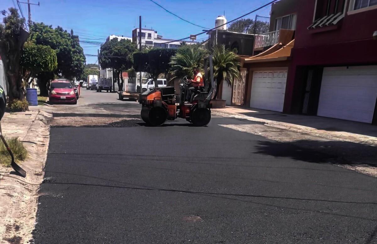 Beneficia Gobierno Municipal a cerca de 33 mil tijuanenses con jornadas de bacheo en delegaciones