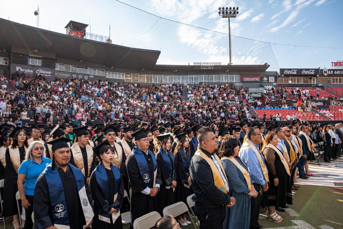 Asiste Abdiel Gutiérrez Coronado a la Ceremonia de Graduación de la XXXIX Generación 2023–2026 del CETis 156