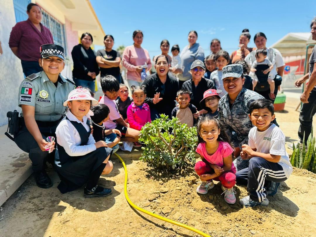 Guardia Nacional lleva a cabo jornada de Reforestación en Baja California, con la finalidad de concientizar sobre el cuidado del medio ambiente y fomentar la prevención en la niñez y las familias.