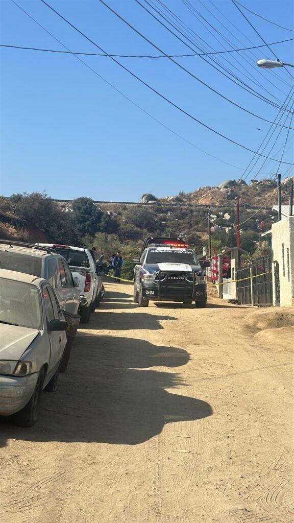 FEROZ ATAQUE DEJA 1 MUERTO Y 2 HERIDOS LOS HECHOS, LA MADRUGADA EN LA L. CARDENAS