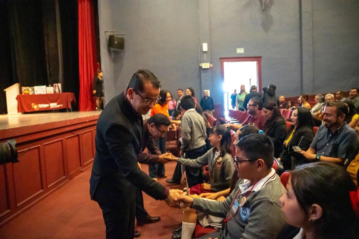 Reconoce alcalde Abdiel Gutiérrez Coronado el talento de la niñez tijuanense en el concurso Spelling Bee Contest 2026