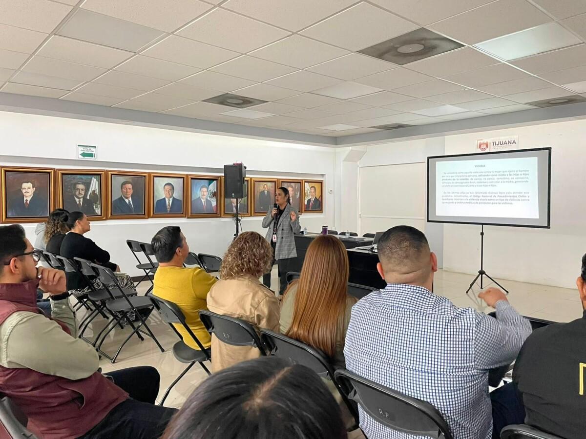 Fortalece Gobierno de Tijuana las competencias laborales de más de 200 servidores públicos durante mayo