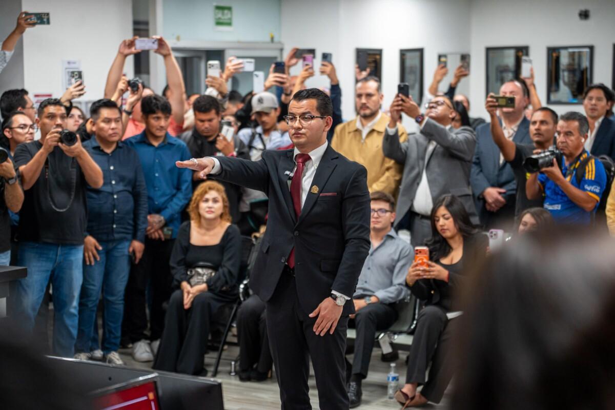 APRUEBA EL CABILDO DE TIJUANA LICENCIA TEMPORAL AL PRESIDENTE MUNICIPAL ISMAEL BURGUEÑO RUÍZ