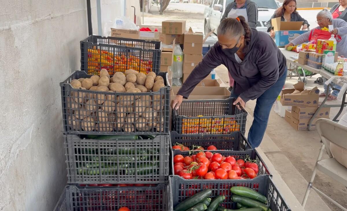 Banco de Alimentos de Hermosillo lleva alimento hasta las colonias; familias pueden registrarse y elegir lo que necesitan el mismo día