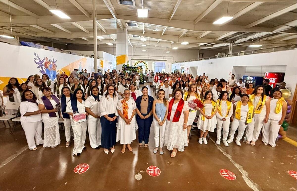 Concluye XXV Ayuntamiento de Tijuana talleres productivos con la graduación de 156 alumnas y alumnos