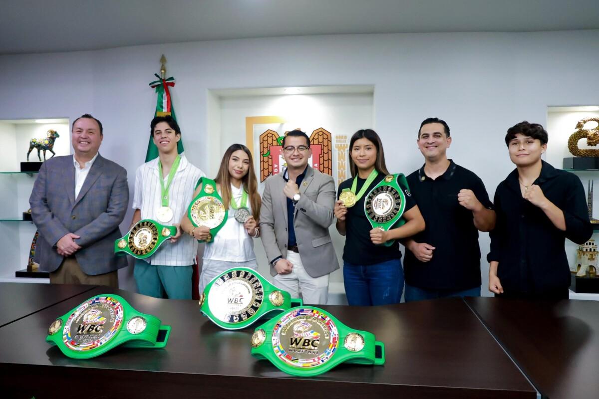 RECIBE ALCALDE ABDIEL GUTIÉRREZ A DEPORTISTAS BENEFICIADOS CON EL PROGRAMA “FOMENTANDO AL TALENTO DEPORTIVO”