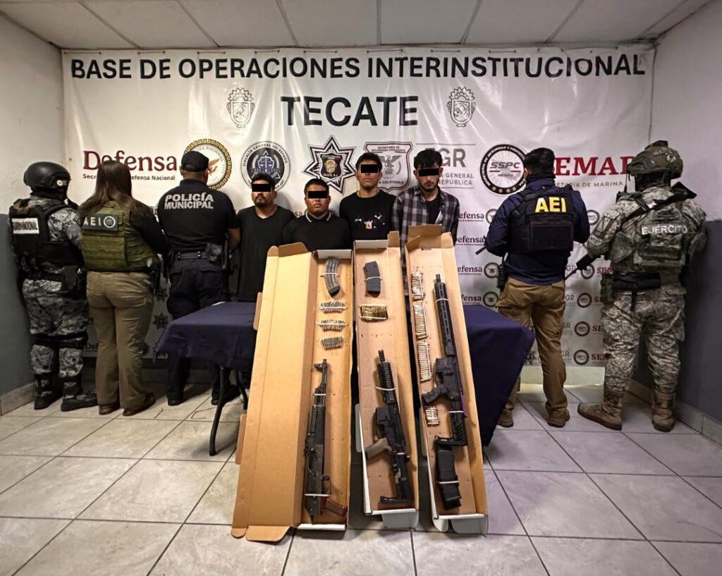 PERSECUCIÓN TERMINA CON 4 DETENIDOS CON ARMAS 