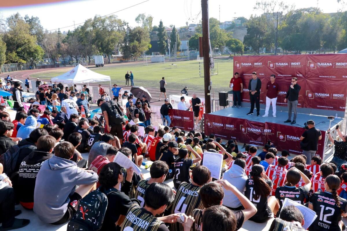 ASISTE ALCALDE ABDIEL GUTIÉRREZ CORONADO AL ARRANQUE DE LAS ELIMINATORIAS MUNICIPALES DE LOS JUEGOS NACIONALES POPULARES