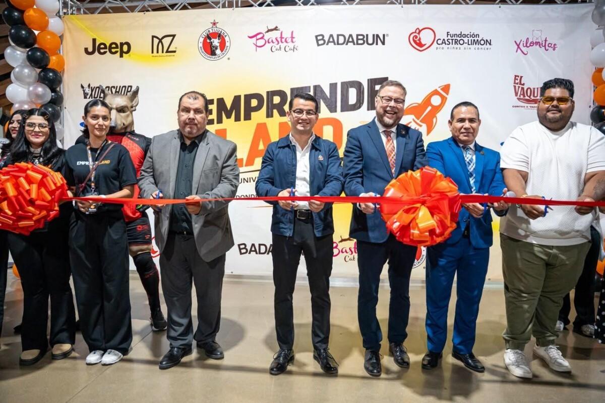 INAUGURÓ EL ALCALDE DE TIJUANA ABDIEL GUTIÉRREZ CORONADO, EMPRENDELand EN LA UNIVERSIDAD XOCHICALCO