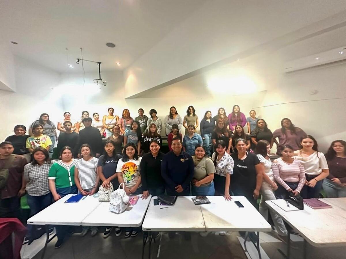 IMPARTE XXV AYUNTAMIENTO DE TIJUANA TALLERES GRATUITOS PARA JÓVENES