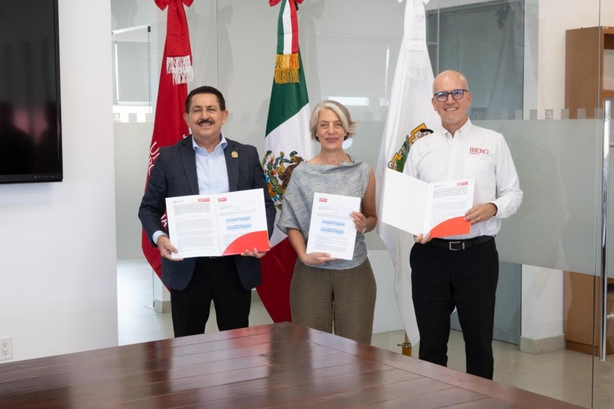FIRMA GOBIERNO MUNICIPAL DE TIJUANA CONVENIO CON LA UNIVERSIDAD IBEROAMERICANA A TRAVÉS DEL IMPLAN